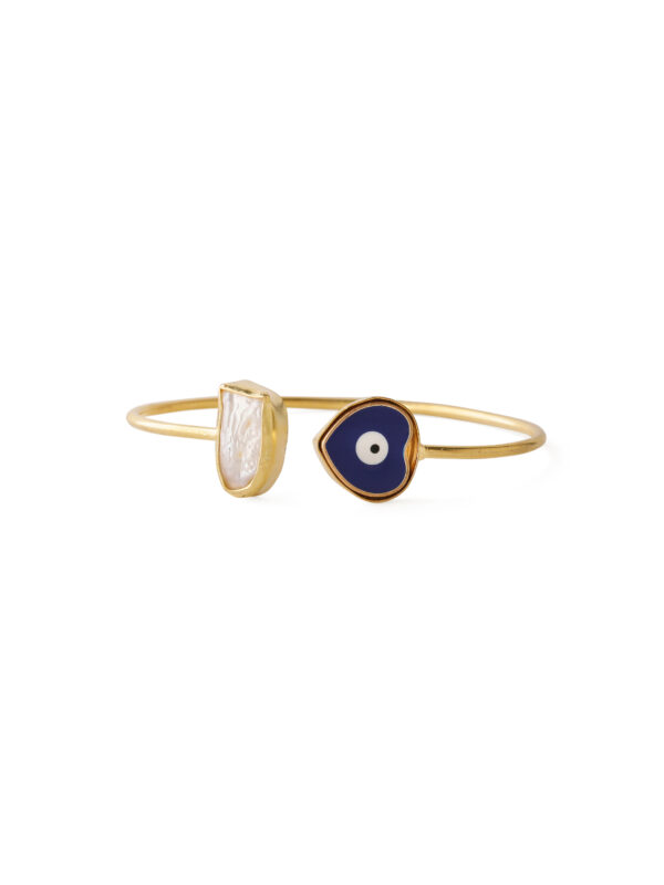 EVIL EYE IN HEART WITH PEARL HANDCUFF